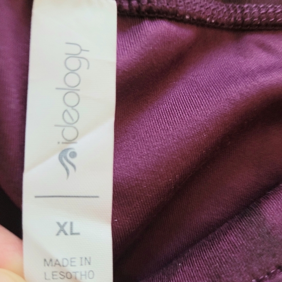 Id Ideology Performance Women's Reversible 7/8 Leggings - Picture 10 of 10